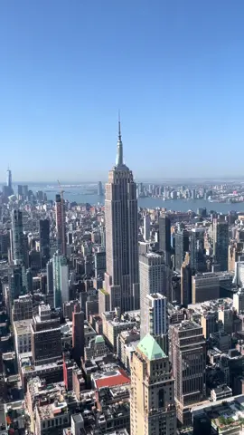 Fell in love with NYC ❤️  #newyorkcity #nyc #summitonevanderbilt #empirestatebuilding #empirestateofmind #nyctiktok #nycview #manhattan 