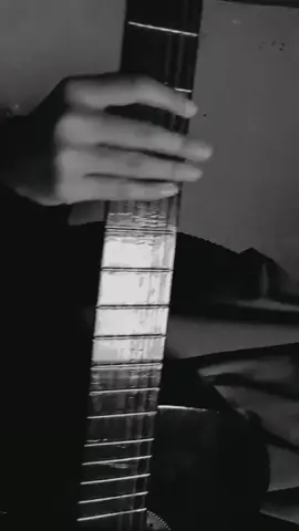 aku sayang padamu~~ Pelangi di matamu- Jamrud #pelangidimatamucover #pelangidimatamujambrud #gitarcover #gitarpemula #mbakmebel #fypシ 