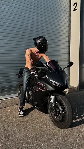 #bikerboy #motorcycle #bikes #bikelife #bikerboys #bikergirls #bikergirl #bikeroftiktok #motorrad #bikelover #BookTok #fyp #viral #foryou #booktokgirls #foryoupage #fy #biketok #motorbike #maarcbrr #maarcbr #bikertok #bikeride #moto #motos #bikechick #bikegirls #bikegirl #GymLife #gymboy #bikeboys #bodensee #biketiktok #cbr650r #honda #GymTok #Fitness #sixpack #shredded #gainz #flexing #muscles #shirtless #shirtlessbiker #gymtok #gymgirl #bikercouple #backpack #motolife #wheelslovers 