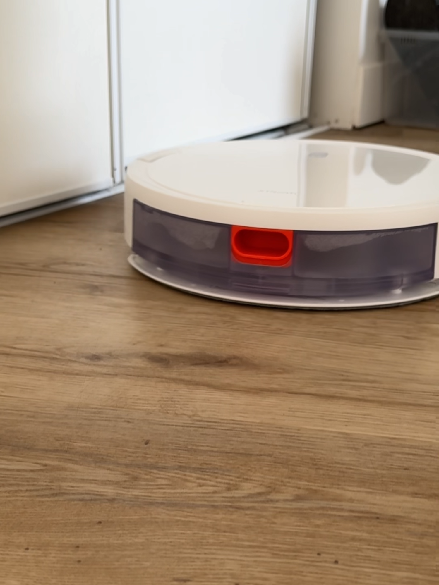Votre meilleur allié du quotidien : il lave, il aspire et il est programmable à distance 😉 #XiaomiRobotVacuumE12