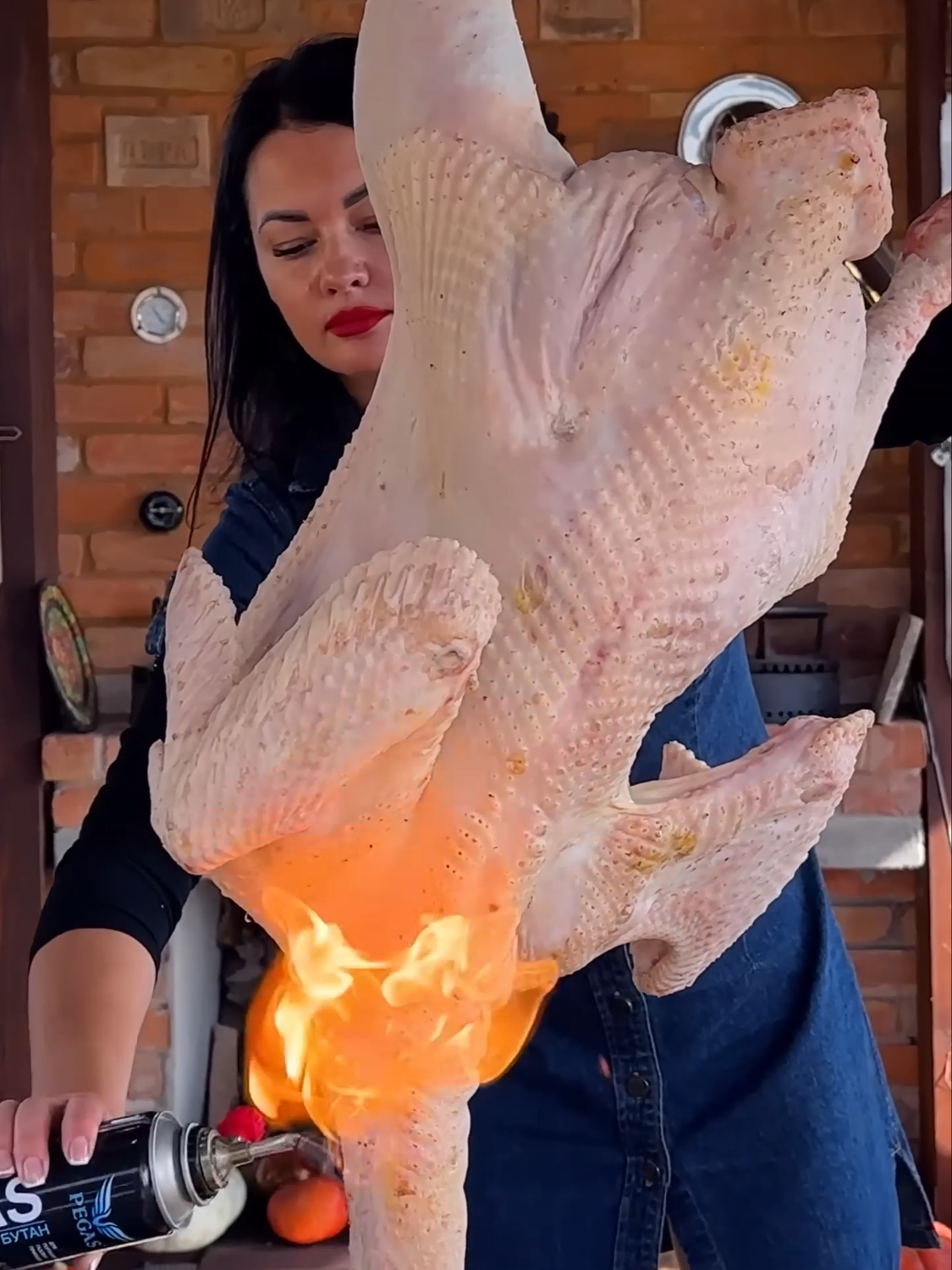 Giant turkey weighs 25kg! 10 quails in the oven#cooking #asmr #garden #food #turkey