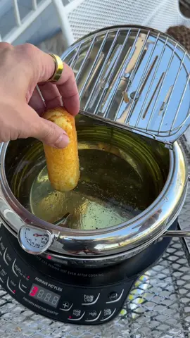 Fried twinkies tastes so good!