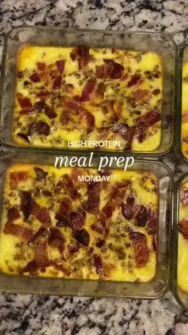 high protein meal prep monday 🤩 BREAKFAST: + whisk 2 eggs in oven safe dishes - 12 g protein, 140 cal + mix in 1/4 cup cottage cheese - 7 g protein, 40 cal + top with 2 oz cooked jimmy dean hot sausage - 6.75 g protein, 140 cal + and 2 slices of chopped bacon - 6.75 g protein, 157.5 cal + bake on 350 for 30-35 min + TOTAL - 35.75 g protein, 477.5 cal LUNCH: + bake chicken breasts on 350 for ~25 min + shred chicken and coat with hot sauce + on med heat, assemble quesadilla starting with a low carb tortilla - 5 g protein, 70 cal + cover tortila with 2 oz shredded pepper jack - 14 g protein, 200 cal + on one half of tortilla, add 1/2 cup of the chicken - 24 g protein, 110 cal + once cheese is melted, fold tortilla in half + TOTAL: 43 g protein, 380 cal #mealprep #mealprepmonday #mondaymealprep #highproteinmealprep #mealprepideas #highprotein #highproteinbreakfast #highproteinlunch #mealprepwithme #mealprepping #highproteinmeals #highproteinmealideas #EasyRecipes #easymealprep #easymealprepideas #homemadeisbetter #cookwithme #cooktok #FoodTok #asmrfood #foodasmr 