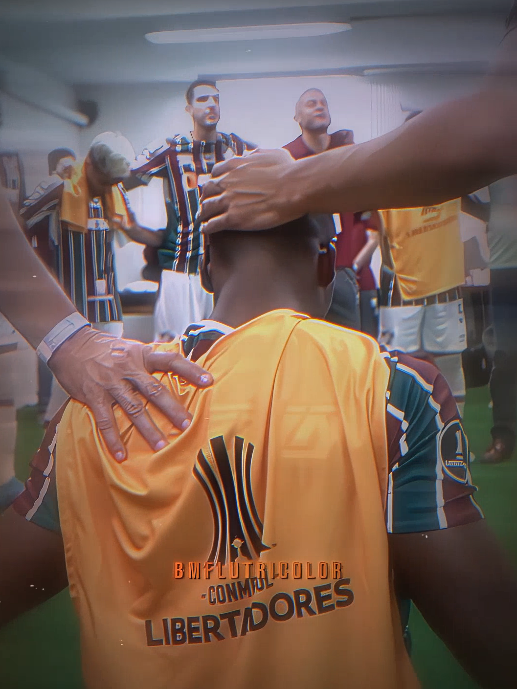 Jhon Arias - Aura 🔥🔥🔥 Há exatos três anos, Jhon Arias fazia sua estreia com a nossa Armadura, e o resto da história vocês já sabem né?  Pra cima, guerreiro!  🎥bmflutricolor #VamosTricolores #fluminense #fluzão #timedetodos #futebol #timedeguerreiros #fluminensefc #pelastrescores #nense #ÉPeloFlu #cartolatricolor #brasileirao #campeonatobrasileiro #bola #tropadoflu #brasileirão #fluzao #fluminensefootballclub #Arias #jhonarias #colombia