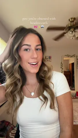 The easiest way to get perfect curls💁🏼‍♀️🪩🎀✨ #heatless#heatlesshair#heatlesshairstyles #heatlesscurls#heatlesscurlsresults 