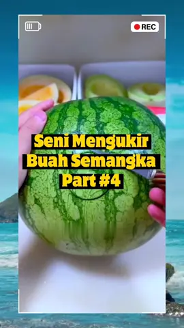 Mengukir buah semangka membentuk bunga mawar yang indah ❤️🌹 #buah #buahbuahan #buahsemangka #senimengiris #seni #tutorial #kreatif #viral #popular #fyp 