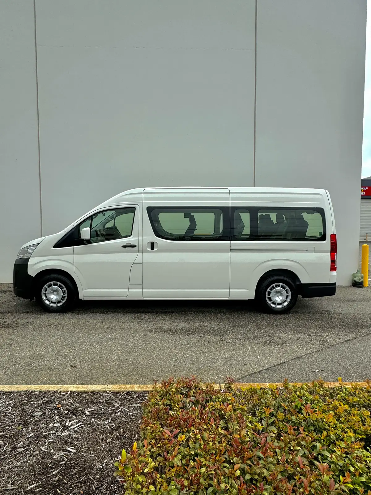 Pre-Owned 2024 Toyota HiAce Commuter High Roof Super LWB $91,990  Ex.Govt.Charges ‼️ Kilometers: 500km VIN #: JTFHB8CP506057612 Stock #: U506853 👉To book a test drive, please visit our website at: https://www.canningvaletoyota.com.au/vehicle-inventory/details/2886155-U506853/2024-toyota-hiace-used Or give one of our friendly sales staff a call or SMS on:  ☎ (08) 9256 7000 📱 SMS +61 480 095 328 Dealer License D/L 25321  #canningvaletoyota #toyota #ohwhatafeeling #perthcars #perth 