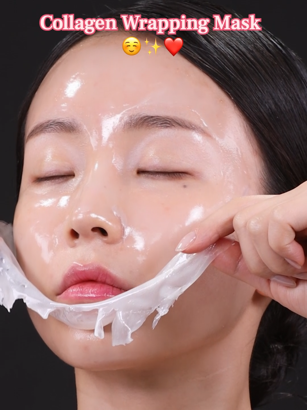 Want glass skin? Collagen wrapping mask is the best! The results are amazing. ✨ #tosowoong #wrappingmask #collagenpack #koreanskincare #glowskin #peeloffmask