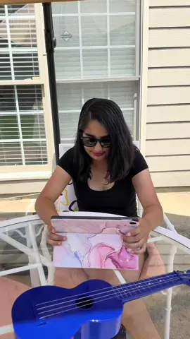 @keynutrients  I keep myself hydrated and full of energy with my Key Nutrients Electrolyte powder! It’s just what I need for those long strolls or warm summer days. 💦✨ #keynutrients #electrolytes #onthegohydration #tiktokshop 