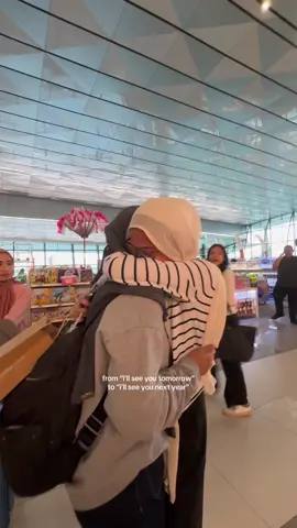 airport goodbyes are the hardest💔