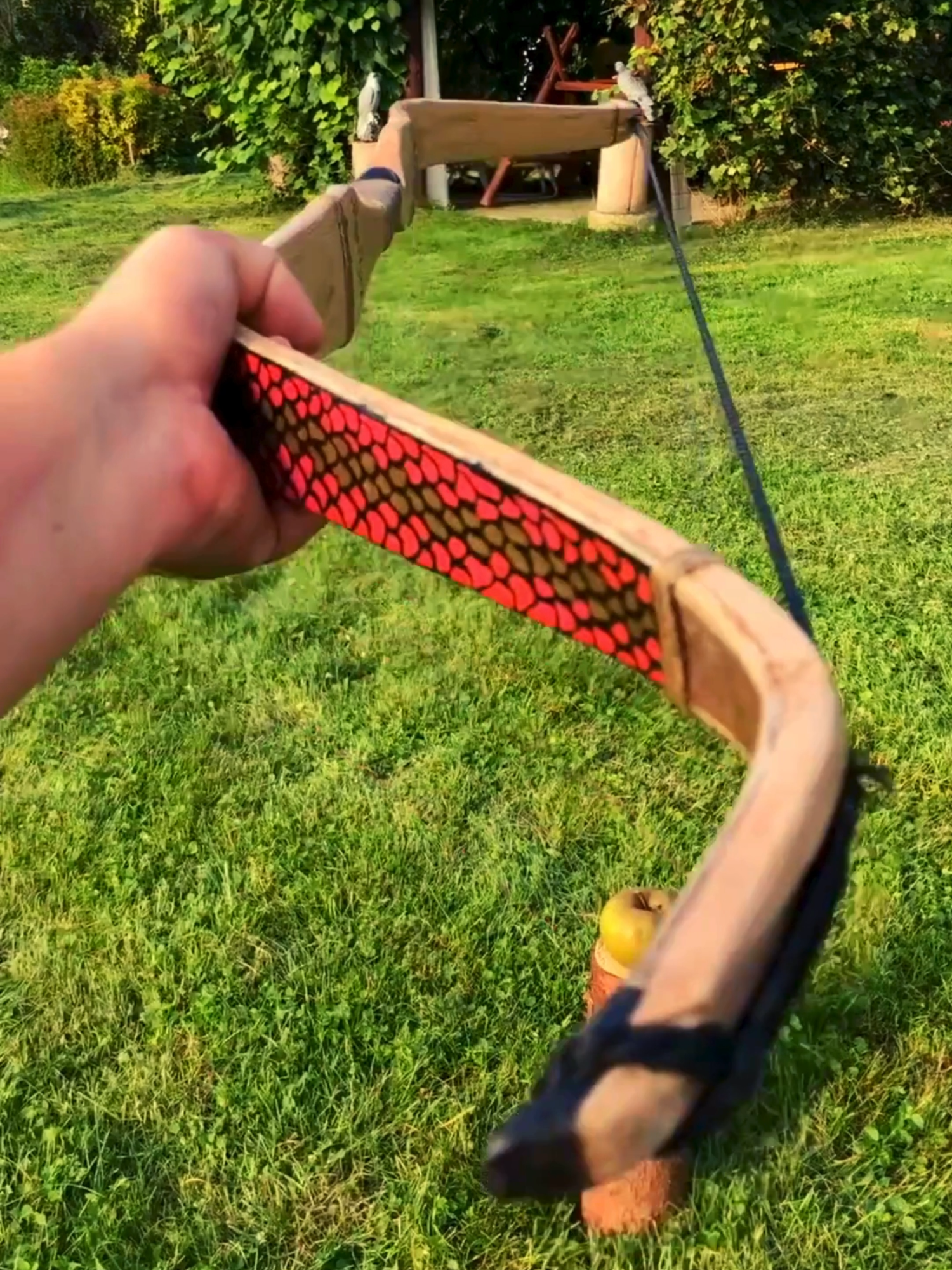 Handcrafted recurve bow vs apple. #archer #bowandarrow #archerytrickshots