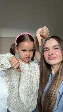 👍🏻👎🏼😁🙁♥️🧑‍🧑‍🧒‍🧒