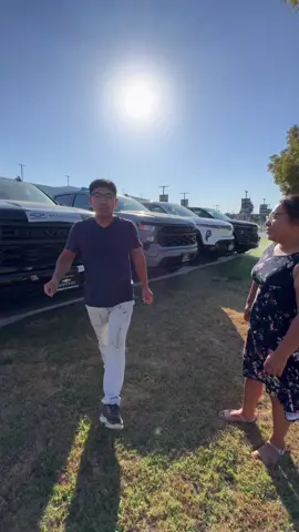 La dueña de mis quincenas, quiere carro de lujo