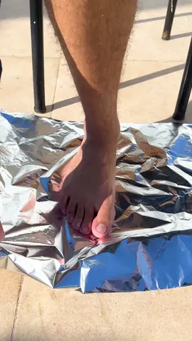 Put aluminum foil on your feet and you'll see amazing results the next day. #f #foryou #foryoupage #fy