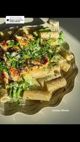 Odpowiadanie użytkownikowi @izabelkaaaa😻  ✨Chicken Alfredo but make it my way✨  #EasyRecipe #chickenalfredo #foddtiktok #foryou #viral 