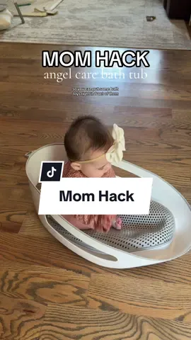 Mom hack #momhack #babybath #babybathtime #bathtub 