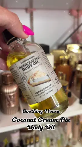 Good lord... this @SoothingHouse Coconut cream pie body oil is magic! It smells just like pie and has plenty of benefits for your skin too! * Coconut Oil * Sweet Almond Oil * Avocado Oil * Olive Oil * Jojoba Oil #bodyoil #yonioil #gourmand  #ttsbeautybesties 