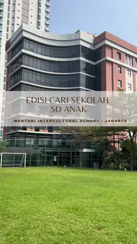 Setiap main ke Jakarta Selatan pasti excited karna school vibes nya tuh beda2. Sekolah yang alumni nya kita tau nihh adalah salah satu Indonesia pride, hihi pasti pada tau kann. MISJ: ✅Sekolah SPK ✅IB Curriculum, integrated with Nasional Curriculum ✅Jenjang: Gr 1-Gr 12 ✅5 Religion Based School ✅Started with 5 ladies with a vision -School Culture -Humanisme is important ✅MIS is the first school in Indonesia to be a member of PESA (Positive Education Schools Association) -it combines positive psychology and well being science to help students develop skills they need for a healthy  and successful future ✅Student centred, Inquiry-based learning -Level of inquiry: skill buildings ✅Reading Log Program -students are encouraged to read since grade 1 everyday ✅Mandarin Class: 3 periods/week ✅Balanced between Academics & Social Emotional Learning Program ✅Teachers are facilitator that guide the student to learn ✅IB: Target oriented, but prime on the skills ✅Progressive Approach ✅Jam Masuk: -Gr 1-5: 8.15 -Gr 6: 7.50 -Gr 7&8: 7.30 -Gr 9: 8.10 -Gr 10: 8.00 -Gr 11&12: 7.15 ✅Open House MISJ: 30-31 Agustus 2024 ✅School Fee: ELEMENTARY -Registration Fee: 600.000 -Development Fee: Grade 1: 93.000.000 Grade 2: 88.000.000 Grade 3: 85.000.000 Grade 4: 82.000.000 Grade 5: 79.000.000 -SPP: 8.700.000/bulan -Co Curricular Fee: 2.600.000/tahun Gimana moms? Ada gaa disini yg anaknya udh sekolah di MISJ? Share jg dong!❤️ #reviewsekolahmomcath #reviewsekolah #sekolah #sekolahjaksel #jaksel #school #spkschool #internationalschool #spk #mentari 