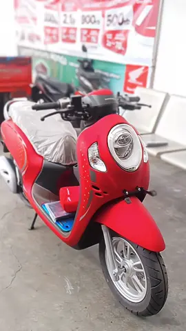 warna merah ni bos siap di kirim 🤩 Melayani pembelian motor Honda cash atau kredit wilayah Surabaya Sidoarjo dan Gresik 🤗 🤩ACC langsung kirim 🤗 Buat yang mau tanya