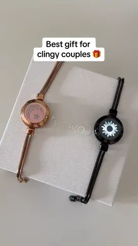 LINK IN BIO ✅ Totwoo bracelets for long distance couples 🌎 they are all you need to stay connected to your beloved ones 💖 All you have to do is tap it and you'll be connected to them right away. Perfect for gifting 🎁 #Relationship #couple #gift #Love #totwoo #couplegoals #couplegifts #longdistancerelationship 