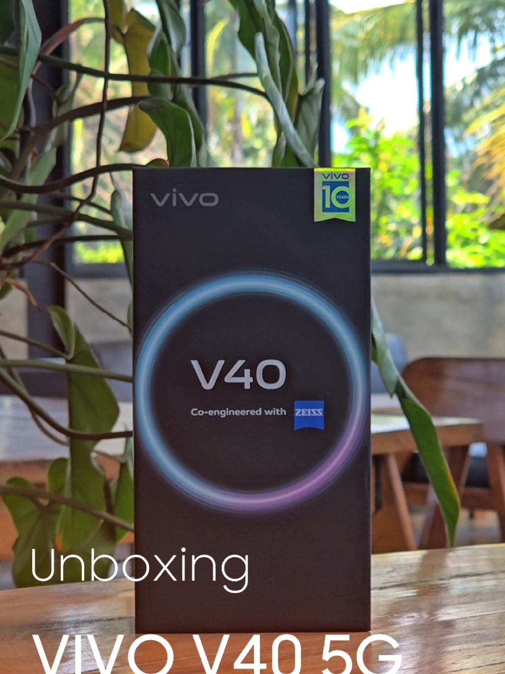 Upgrade smartphone kamu dengan Vivo V40 5G!  Desain elegan dan performa canggih dalam satu genggaman. #VivoV40 #5GTechnology  #pribadicell  #SmartphoneTerbaru #TechLifestyle #GayaHidupDigital #PowerInYourHands #GadgetTerbaik #MobileExperience #innovationforeveryone 