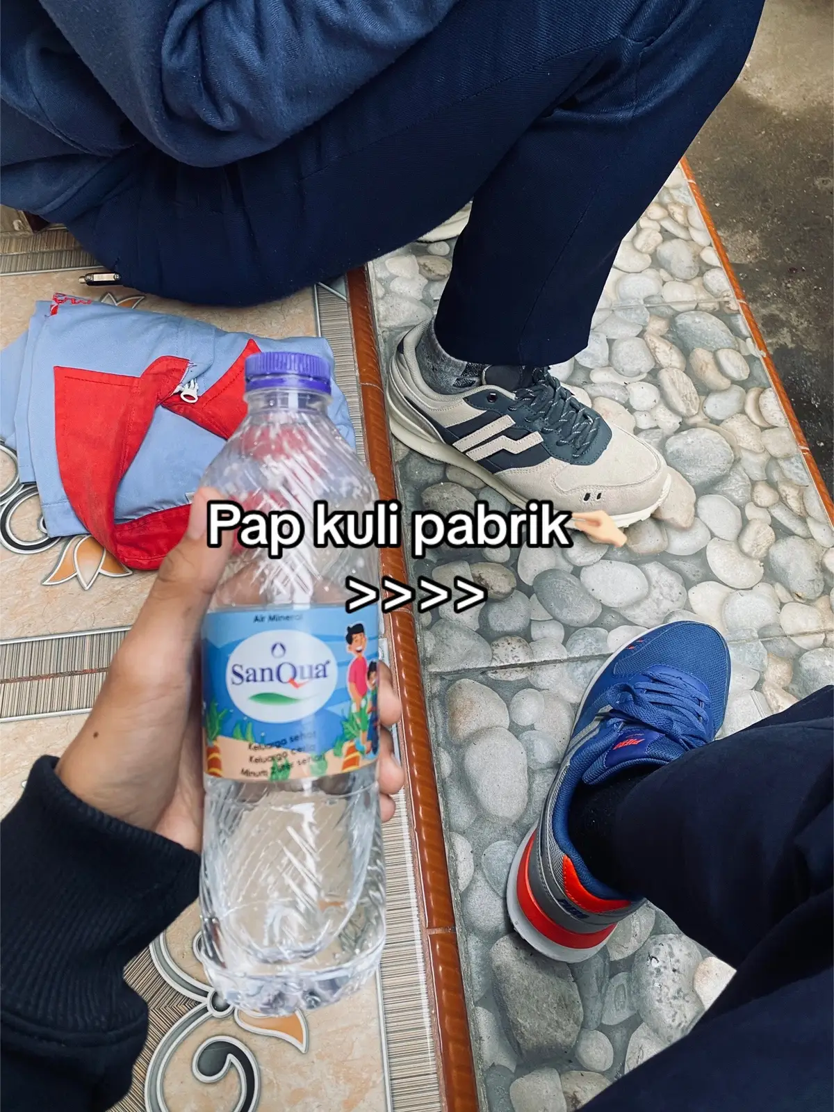 Cuma kuli pabrik🤏🏻#fypシ #mayoragroup #ptmayoraindahtbk #kulipabrikcikarang #kulipabriktangerang #mayorajayanti2 #paprandom 