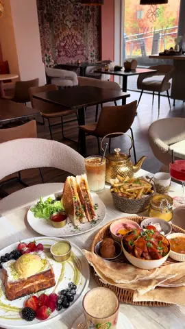 Stunning middle eastern cafe in birmingham! @Al Bayt #birmingham #cafe #halal #meditteraneanfood 