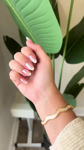 Essa unha com certeza entrou pro meu top 3 😩❤️ #fy #fyp #ShortnSweet #unha #nail #nails #beauty 