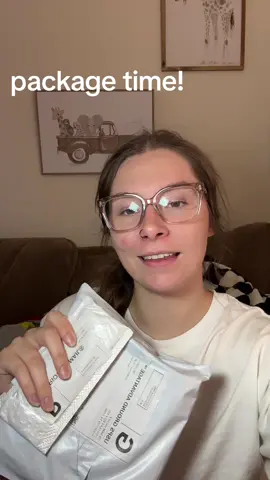He loved the keychain guys 🥺 #packagetime #unboxing #freesamples #gift #keychain #baseball #baseballkeychain #brewers #brewersbaseball #lashextensions 