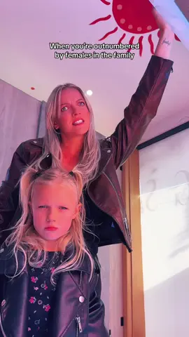 It is a lovely tan 😂 #lockstock #family #vinniejones #funyvideos #familycomedy #banter 