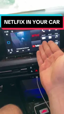 This my new favorite activity when I’m in the car #cartok #carhacks #caraccessories #netflix #netflixandchill #autosky 
