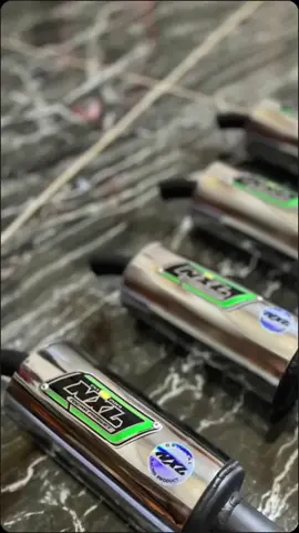 Terlaris di NXL harga cuman 300 san👌🔥 #2takmenolakpunah #2strokeindonesia #2taklovers #fizr_2stroke #kenalpot #fyp #fizrindonesia #fizr #fizrnihbos😁 #fizrsunmorry #fizrjatim #fizrkalimantan #fizrmodifikasi #fizrjawatengah #kenalpotnxl #nxl #modifikasimotor #racing #semuaorang #antingejim 