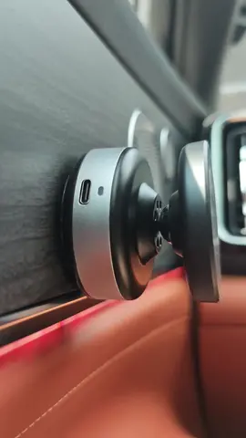 The new version of the car suction cup magnetic phone holder #viral #trending #trend #fy #typage#cars #phoneholder #cartiktok #musthaves