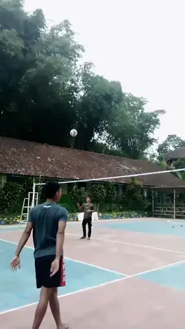 🌾#voliindomania #vollyballlover #voliasikk #volleybal #voligram #voligarut #garutselatan #rhmedia #tiktokgapernahfyp😌 