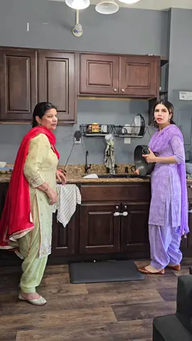 Sass Vs Bahu🤣🤣🤣 #fypage #foryoupage #explore #explorepage #tiktokusa #tiktokpakistan #usa #mrmrsdhesi 