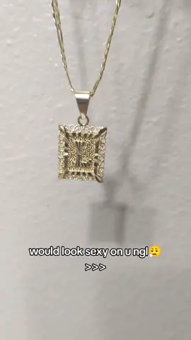 Cop them from the link above🤩>>>> These chains go with any fit trust 🤝. #chain #gift #aura #viral #fyp #TikTokShop #trending 