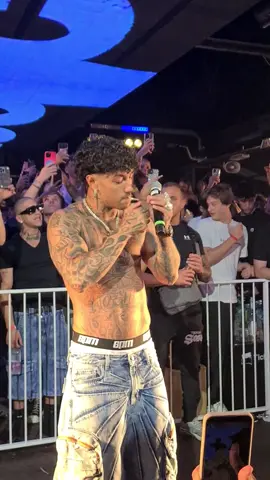 @tonyeffebaby777 #perte #live #foryou #concert #tony #tonyeffebaby777 #tonyeffe #fyp #trap #pop @KING'S CLUB 