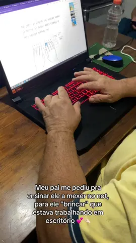 Tão bonitinho ver ele concentrado 🤏🏻💕 #fyp #foryoupage #foryou #viral #ensinoadulto 