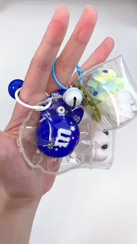 These FUFUSQUISHY keychains are a must!!#LENOVOJUSTBEYOU  #kawaii #iphoneaccesories 