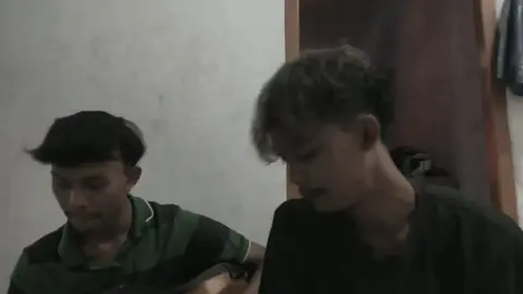 Sumpahh Ini mahhh asli😆#fypシ゚viral #4you #masukberanda#gitarcover #storywa #sadstory #xyzbca 