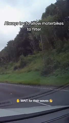 #ukdashcam #nextbase🤬 #ukbaddriving #moterbike #biker #filteringislegal #respect #driving #roadtrip #northumbriadashcam 