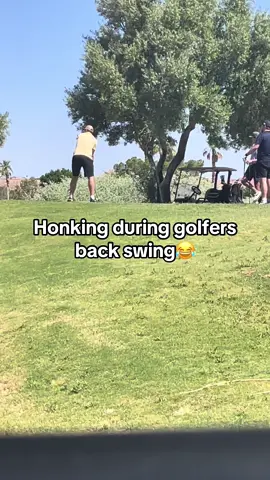 The last guy had NO idea😂😂😂 #golf #funny #prank #tigerwoods #viral 