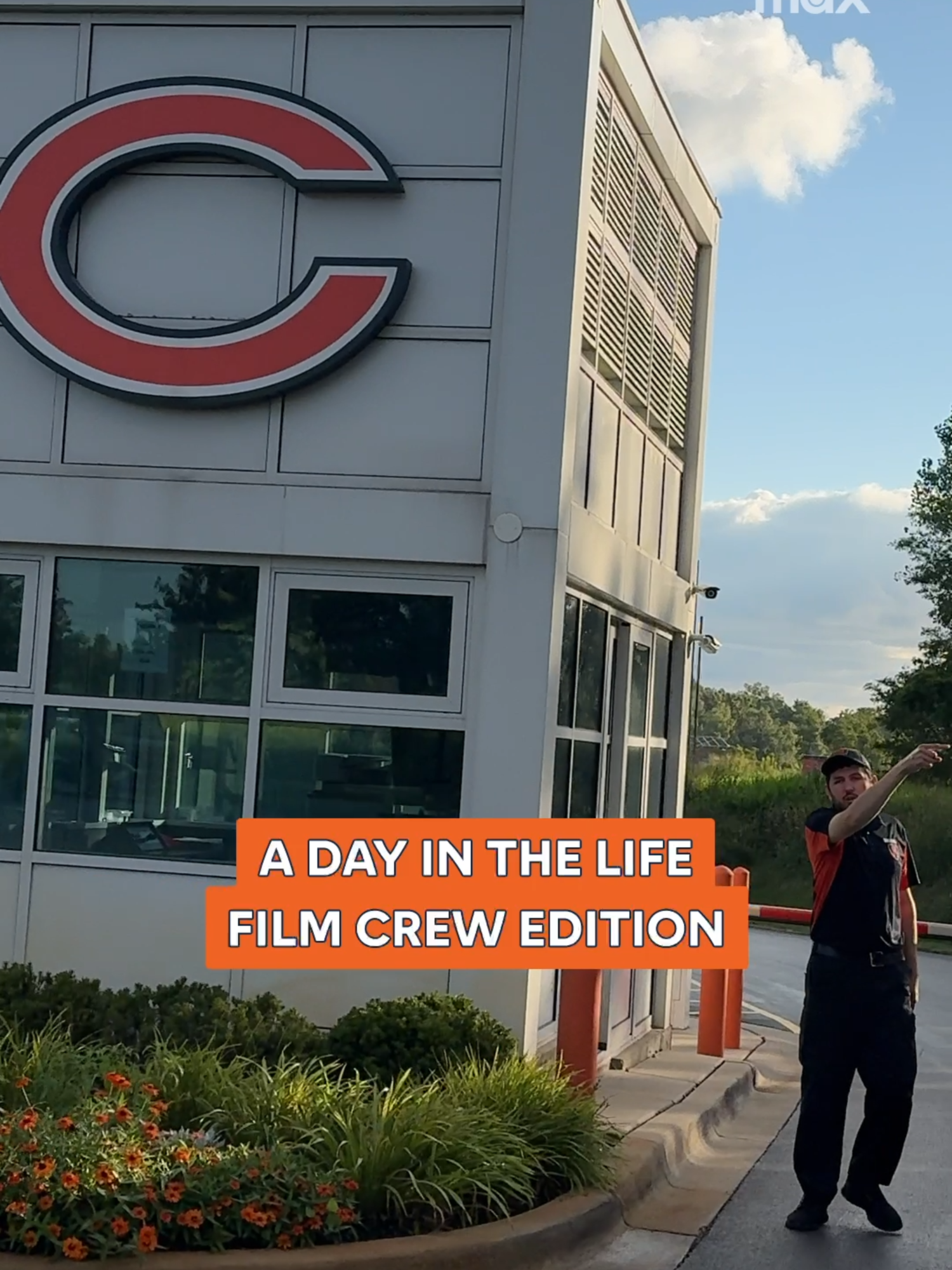 ever wondered how they film #hardknocks on @streamonmax? 👀 #nfl #chicago #bears #NFLKickoff