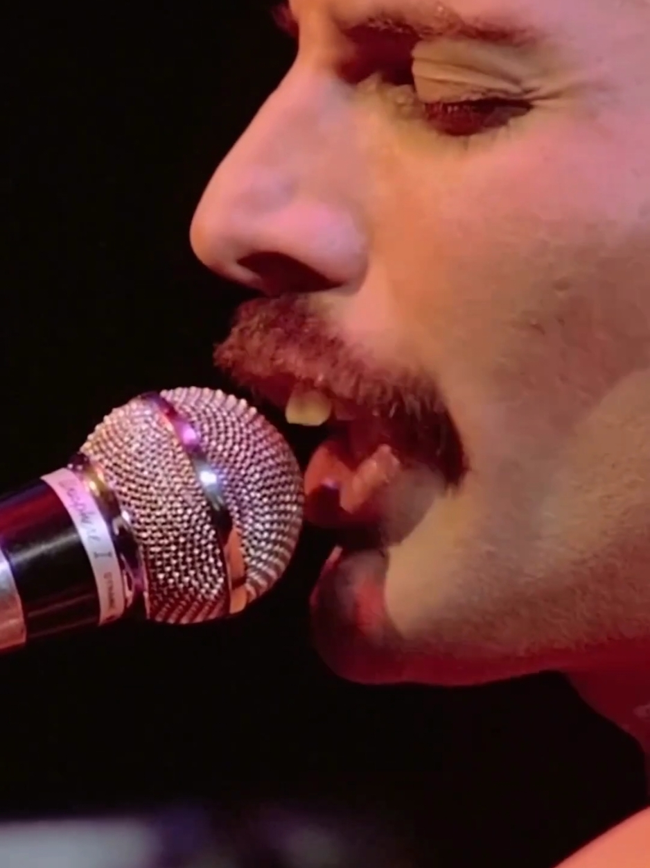 Bohemian Rhapsody! #Queen 