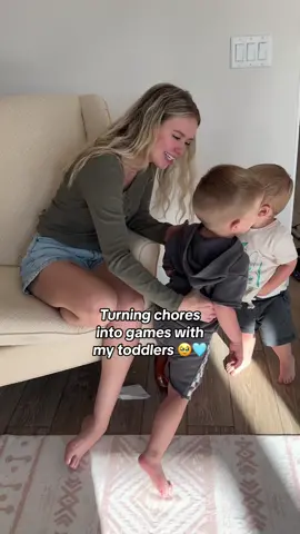 Doing chores everyday can get pretty exhausting and boring if it has to be done the same way every time! Especially with toddlers 😮‍💨 Sooo I switch it up often, and one of their favorites to play is the robot game 🤖  I point to the thing I want them to take care of, wind them up, and tickle them to let them go 😄 They’ve gotten so good at it, Hudson can do it for River! 😂 Now we’re getting the job done, and we’re having fun doing it at the same time! ❤️ #momlife #momlifestyle #momlifeisthebestlife #toddler #toddlermom #toddlerlife #toddleractivities #toddlermomlife #toddlertips #toddlerdevelopment #eveningroutine #sahm #stayathomemom #sahmlife #sahmomlife #parenting #parentingtips #momtips #momtipsandtricks #momsupport #momsupportingmoms 