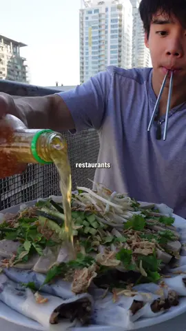 30 sec microwaved bánh cuốn hack 🗞️ life changing 📝 30 sec microwaved bánh cuốn hack: 🗞️ Batter: - 2 cups rice flour - 1.75 cups tapioca flour - 4 cups water - 1 tbsp oil 🥘 Filling: - 1 lb ground pork - 1 medium sweet onion minced  - 1 fist of wood ear mushroom (mộc nhĩ)     - soaked in hot water, minced - 1 tbsp black pepper - 1 tbsp nước mắm 👨🏻‍🍳 Instructions: 1. lightly oil surface of flat container     - must have raised edges 2. ladle small amount of batter     - should be thin w/ disconnected spots     - tilt container to connect batter fully 3. cover and microwave 30 seconds 4. remove rice sheet, fill, and roll #rolls #vietnam #vietnamese #vietnamesefood #vietnamesecuisine #pork #steam #microwave #bbq #rice #snack #ricepaper #springroll #fingerfood #partyfood #bbq #fusion #fusionfood #frenchfood #fishsauce #foodhacks #EasyRecipes #quickrecipes #breakfast #bean #cucumber #onion #cilantro #simplerecipes #garlic