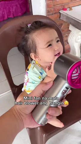 @MaryAnnBagui💕 ⬅️ ORDER HERE 🤩 up to 100 wind speed level ba naman eh, lakas talaga ng hangin 🥰 #goojodoq #minifan #portableminifan #turbofan #fyp #fypシ゚viral #fypシ 