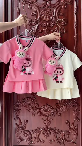 Sét chân váy áo mẫu labubu cho bé #xuhuong #xuhuongtiktok #bochobegai #bochobe #setvayxinh #setvaychobegai #setxinhchobe #mevabe #nuoicon #thoitrangtreem 