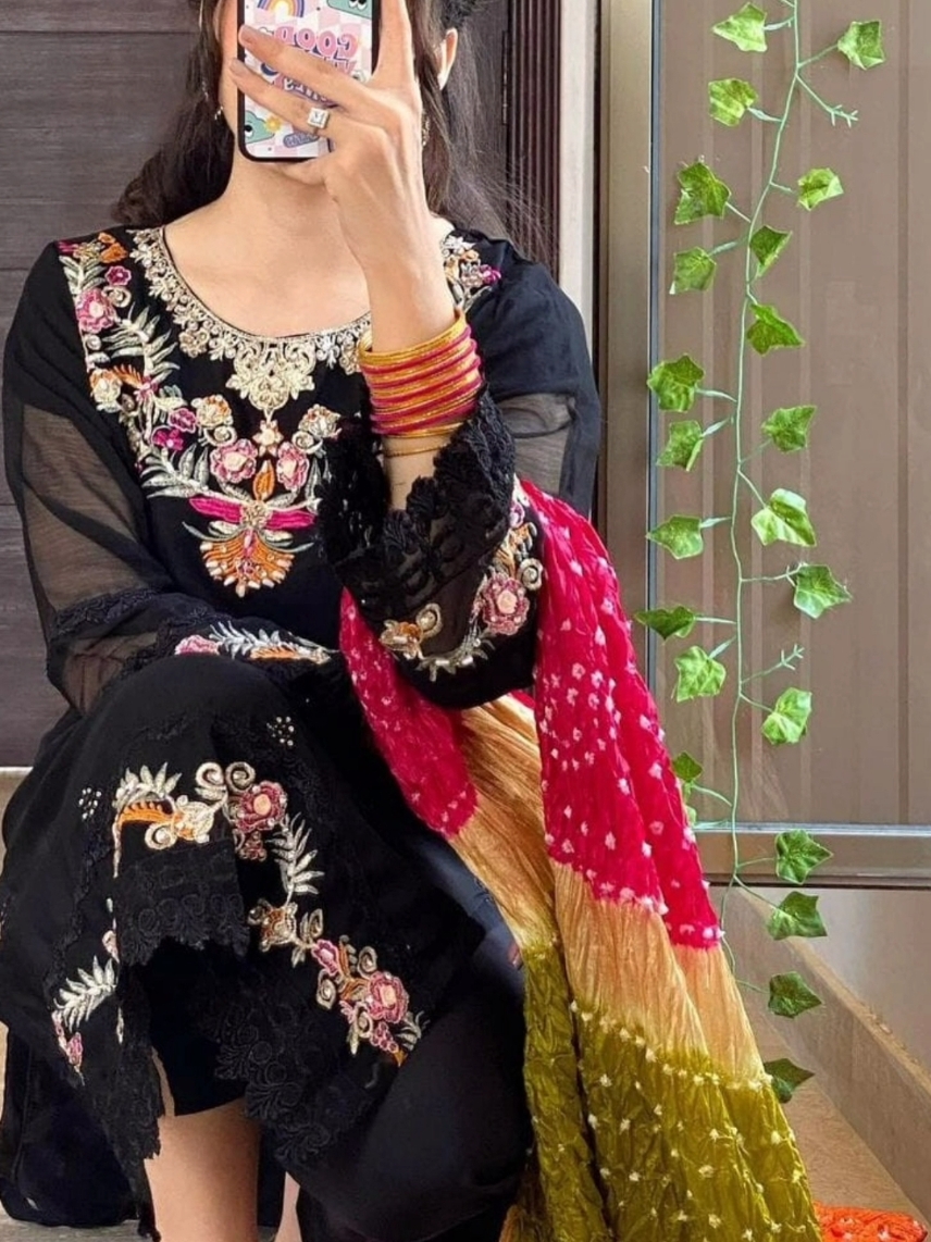 Reet Riwaaj Beautiful Pakistani Stitched 2024  Rs:4000/- ●Free delivery #ReetRiwaaj2024 #PakistaniFashion #StitchedDress #FashionTrends2024 #PakistaniClothing #DesiFashion #EthnicWear #PakistaniDresses #DressDesign2024 #FashionInspiration #PakistaniStyle #TrendingNow