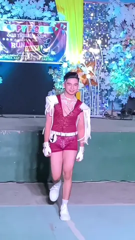 Where accessories and style collide - my high-fashion journey😮‍💨❤️‍🔥 #fyp #fypシ #trend #foryoupage #runwaypampanga #TropaModel #MakeUpByKien 